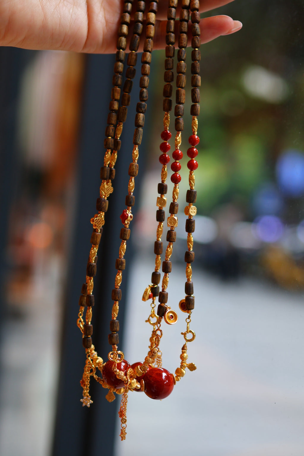 Kynam Agarwood Necklace, South Red Agate, Flame Focal, 56 cm