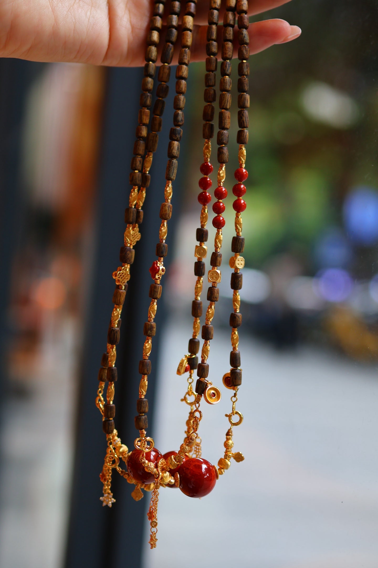 Kynam Agarwood Necklace, South Red Agate, Flame Focal, 56 cm