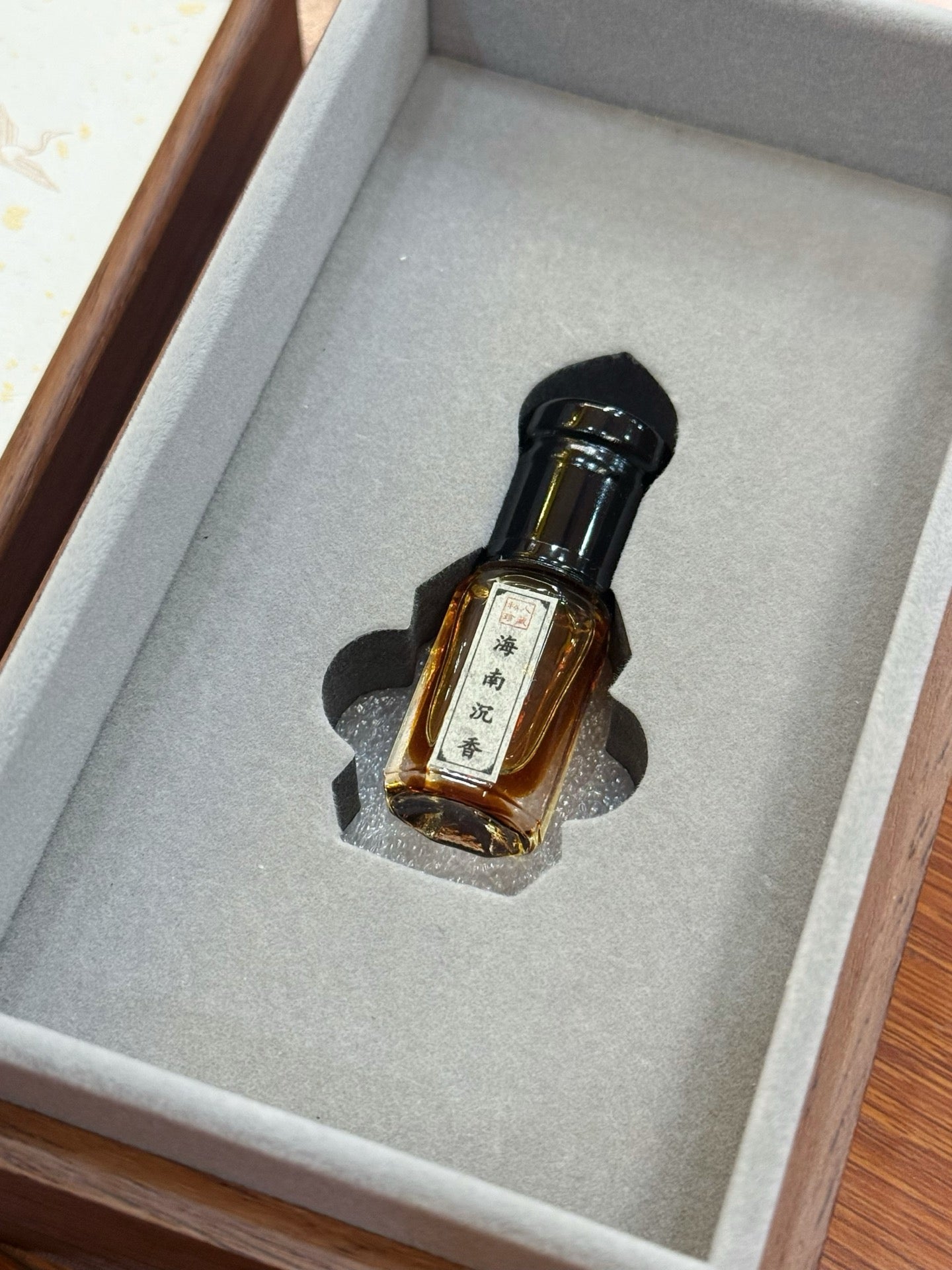 Agarwood Essential Oil, Traditional Distillation, 2g