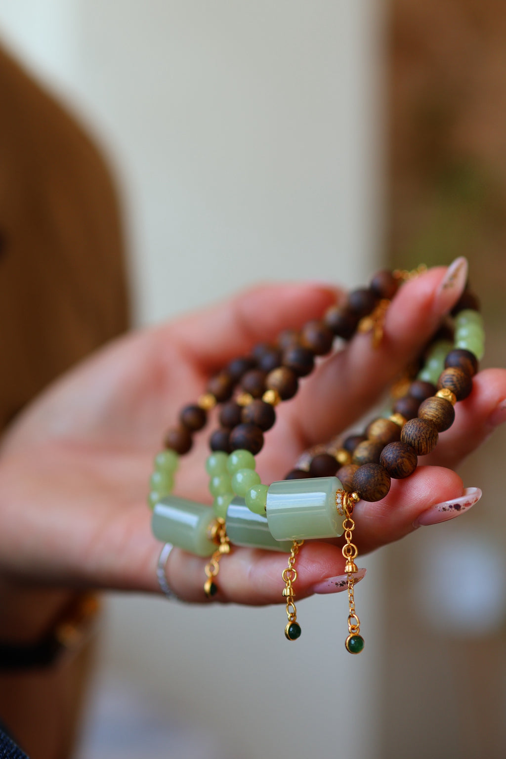 Kynam Agarwood Bracelet, Nephrite Jade