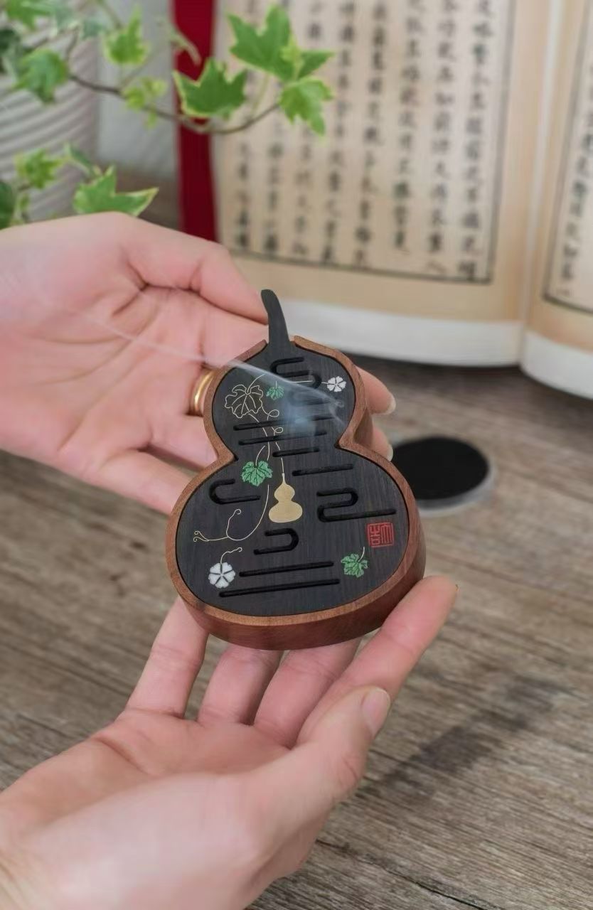 Da Ji Gourd Incense Holder, Dark Wood & Brass Inlay