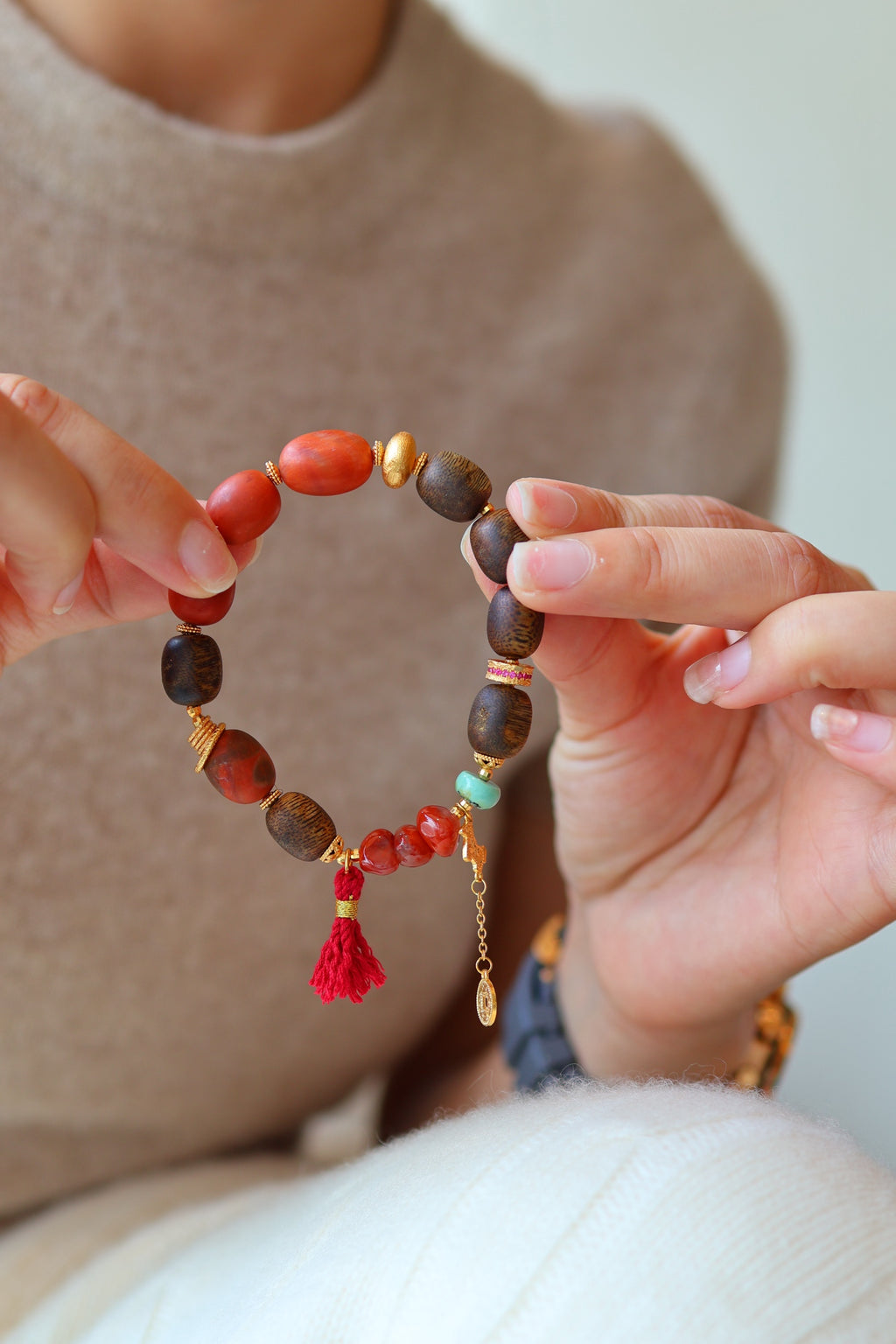 Kynam Agarwood Bracelet, South Red Agate & Turquoise