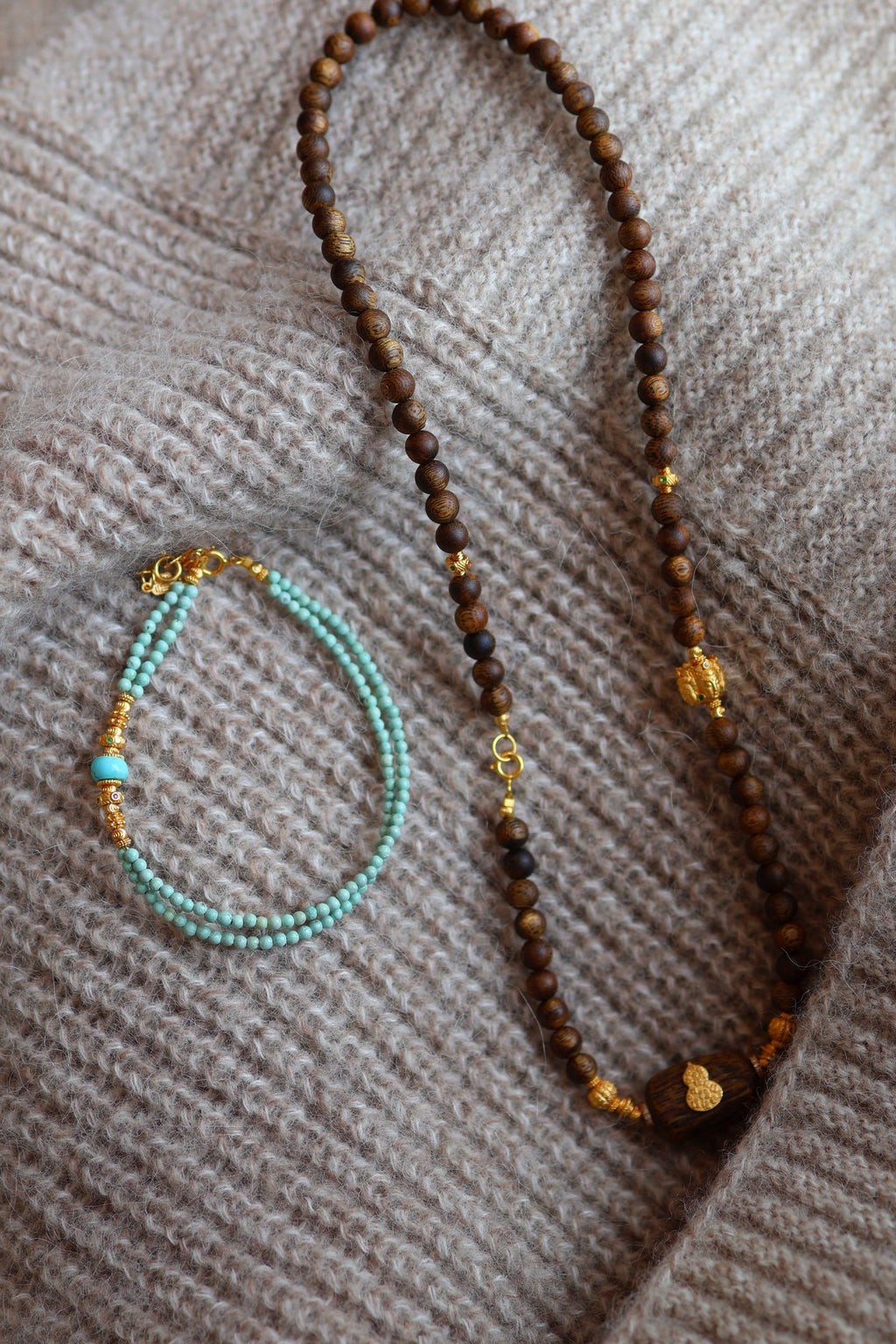 Kynam Agarwood Necklace, Turquoise & Turtle Charms, 60 cm, Detachable