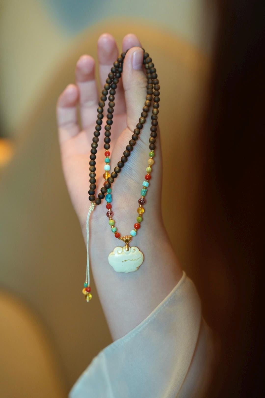 Kynam Agarwood Necklace, White Beeswax Amber Ruyi Pendant