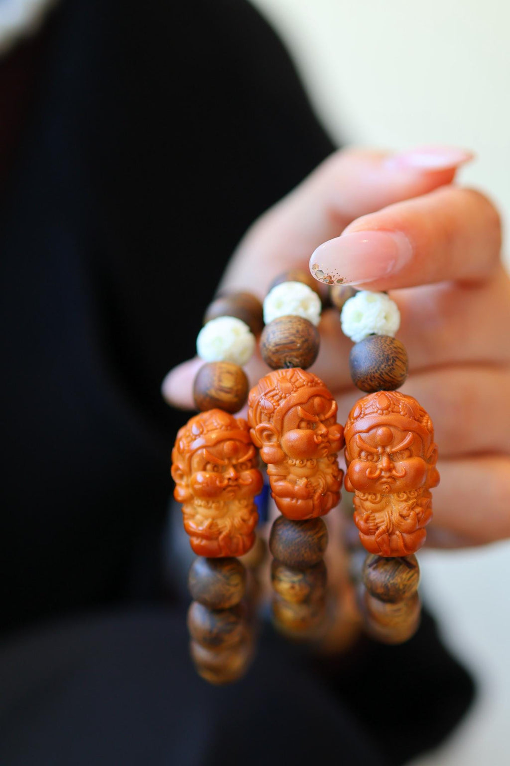 Kynam Agarwood Bracelet, Lapis Lazuli & Ghost-Carved Ball
