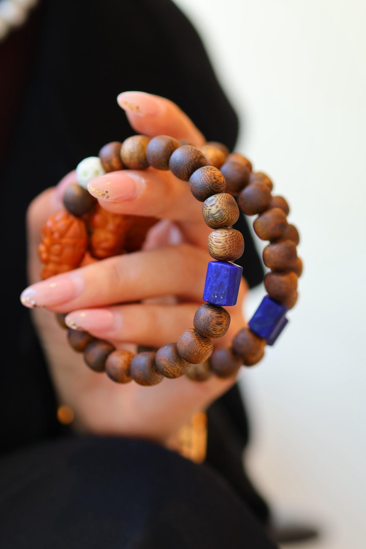 Kynam Agarwood Bracelet, Lapis Lazuli & Ghost-Carved Ball