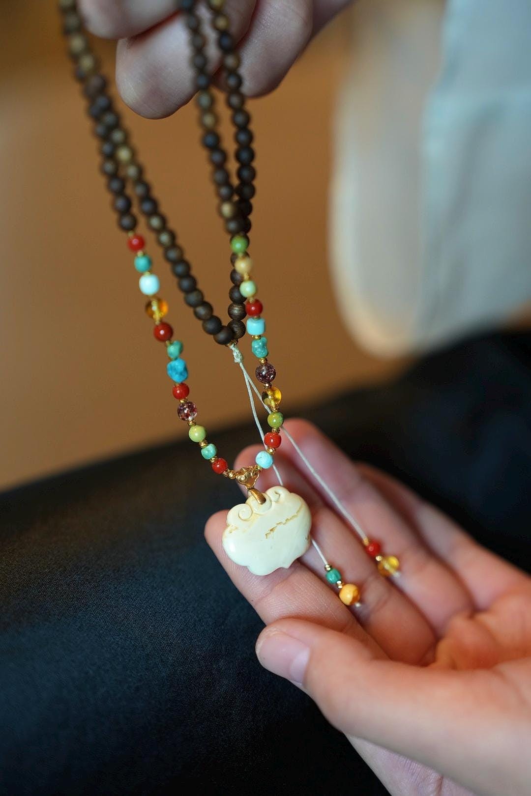 Kynam Agarwood Necklace, White Beeswax Amber Ruyi Pendant